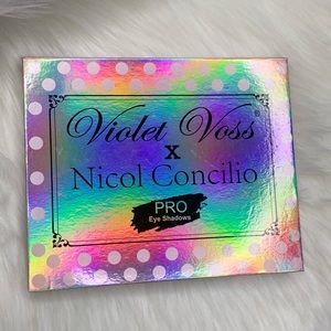 Violet Voss Nicol Concilio Palette